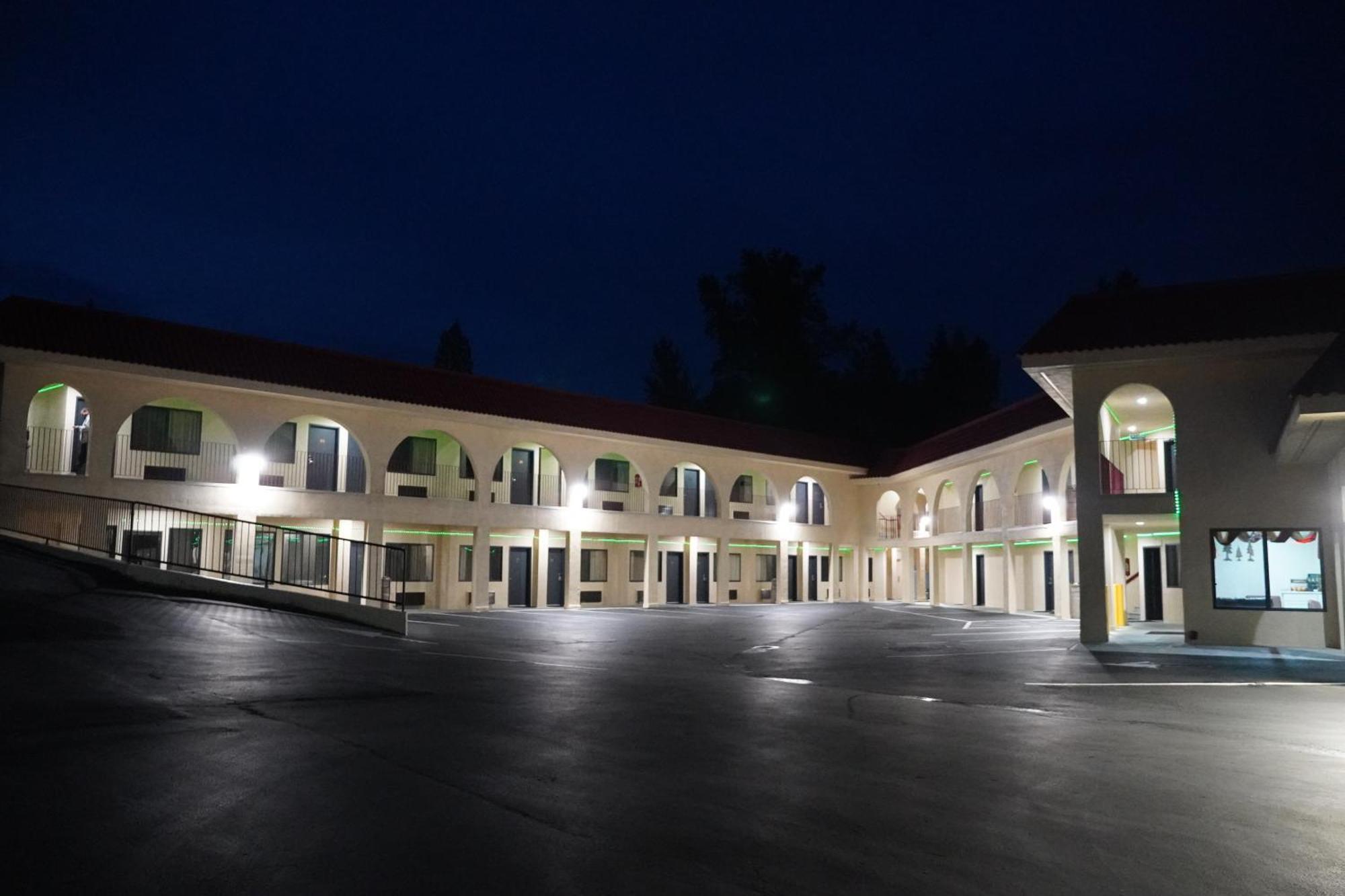 Timberland Inn & Suites Касъл Рок Екстериор снимка